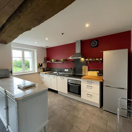 Maison Bourbonnaise Renovee Avec Terrasse, Wifi Et Parking - Fr-1-489-107 Landhaus *